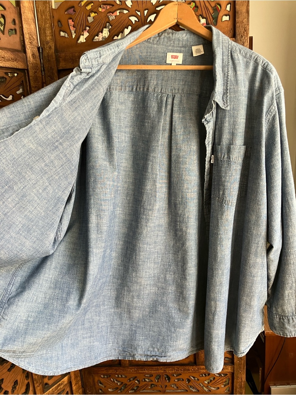 Levi’s light blue, 100% cotton button down shirt, long sleeve - Picture 2 of 7
